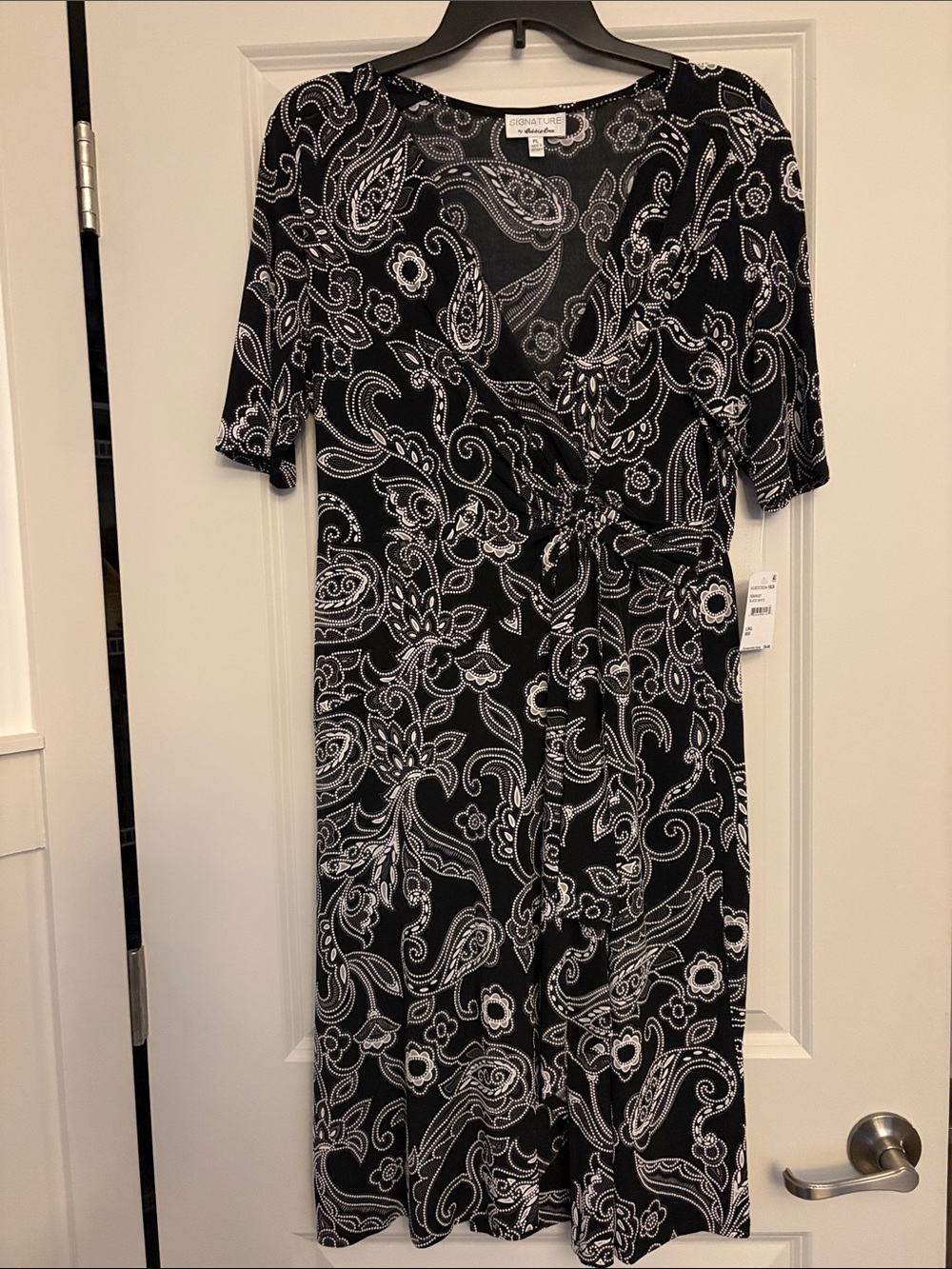 Signature by Levi Strauss Black and White Paisley Wrap Midi Dress